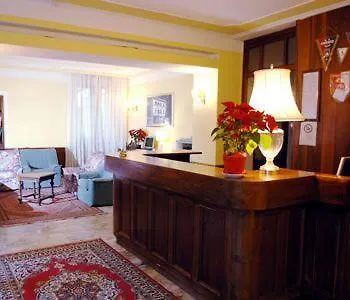 Hotel Ristorante Corona Lucca